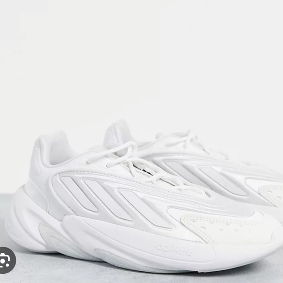 Adidas Ozelia in white - Picture 3 of 3